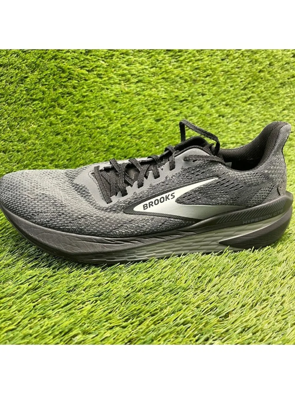 Brooks Hyperion GTS 2 Mens Size 10.5 Black Gray Athletic Running Shoes Sneakers
